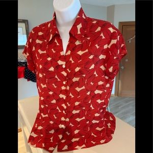 Jones of NY 10P blouse, collar & flattering pleats